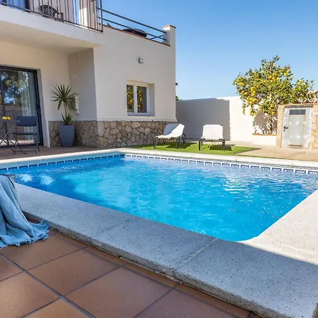 Casa Montgri Hébergement de vacances